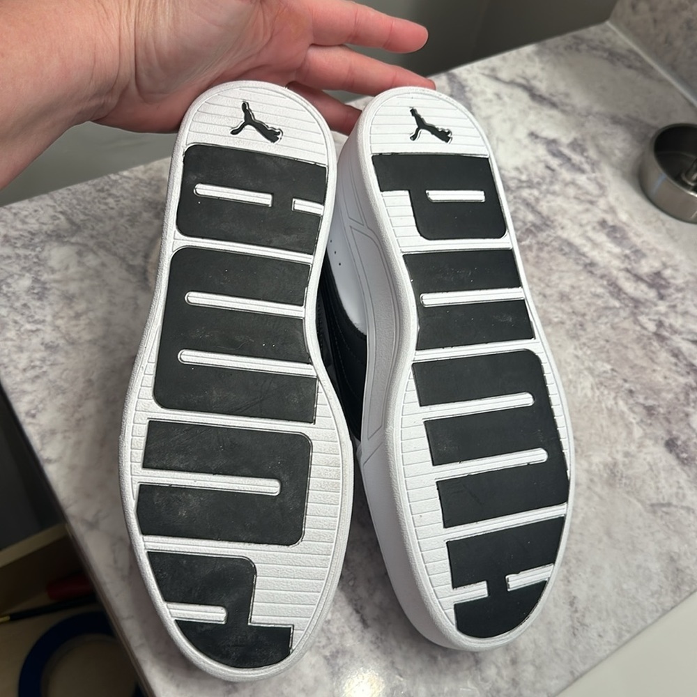 Puma White Sneakers with Black Formstrip - Picture 4 of 7